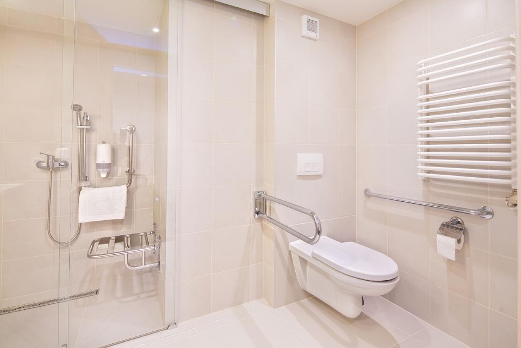 Automobil Hotel Краків Екстер'єр фото