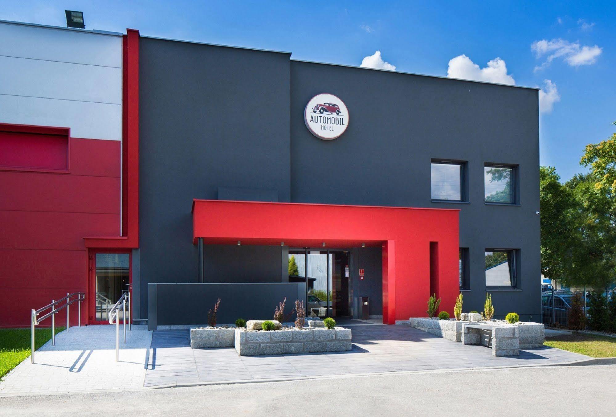 Automobil Hotel Краків Екстер'єр фото